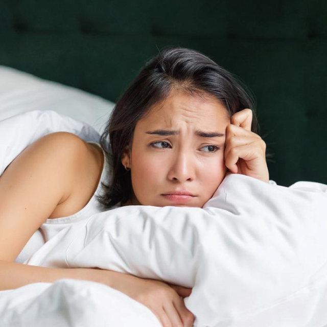 睡眠不足は食欲増進ホルモンが増加しやすい
